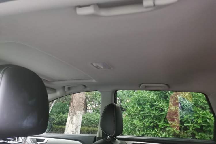 Used Haval M6 2021 PLUS 1.5T DCT Luxury Smart Connectivity Model Headliner