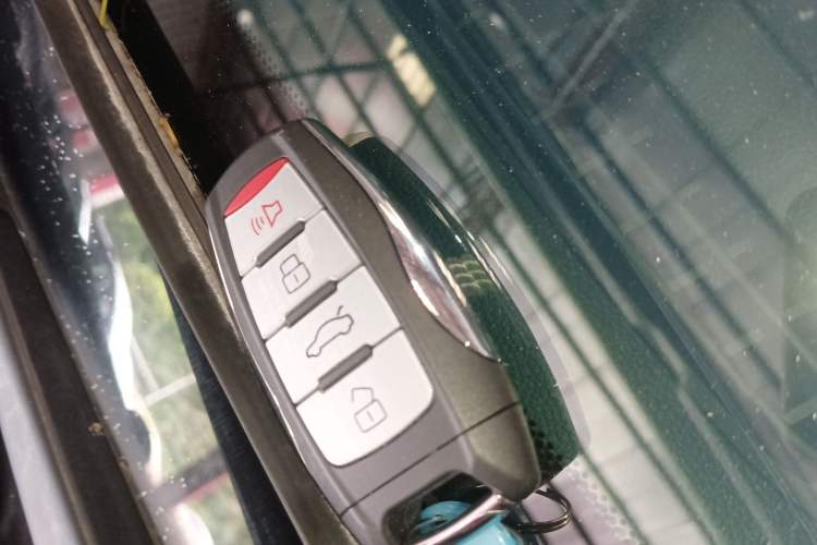 Used Haval M6 2021 PLUS 1.5T DCT Luxury Smart Connectivity Model Interior 1
