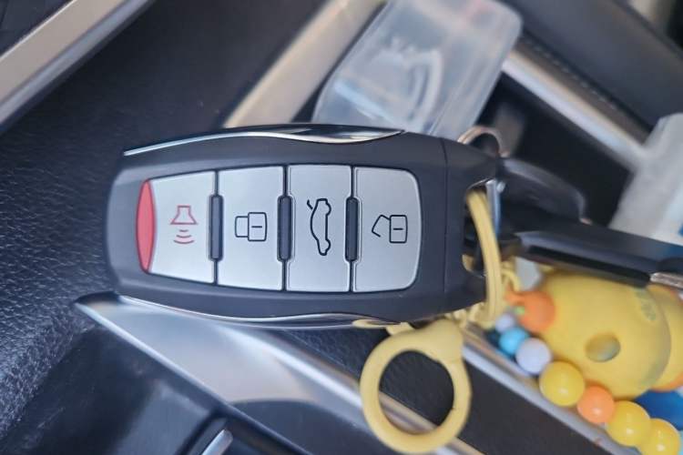 Used Haval M6 2021 PLUS 1.5T DCT Luxury Smart Connectivity Model Interior 1