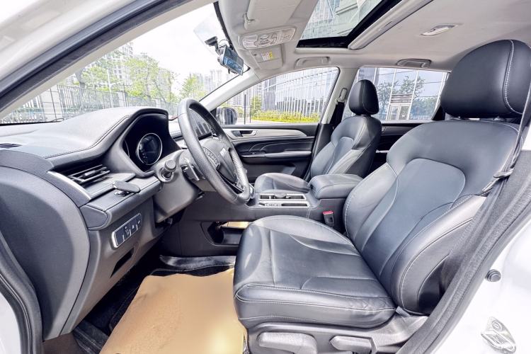 Used Haval M6 2021 PLUS 1.5T DCT Luxury Smart Connectivity Model Interior 1