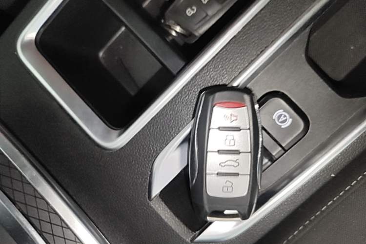 Used Haval M6 2021 PLUS 1.5T DCT Elite Smart Connectivity Model Interior 1