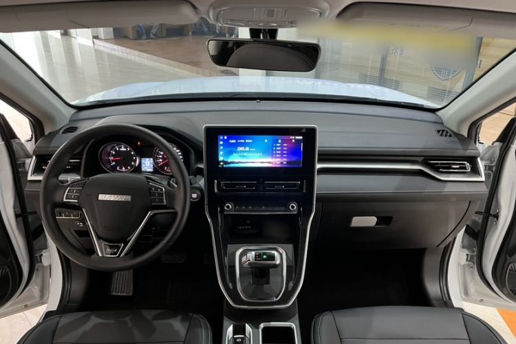 Used Haval M6 2021 PLUS 1.5T DCT Elite Smart Connectivity Model Interior 1