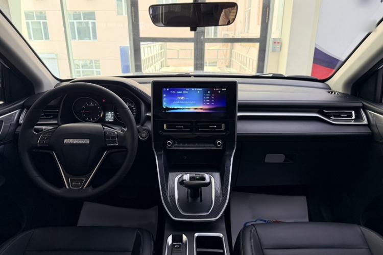 Used Haval M6 2021 PLUS 1.5T DCT Comfort Edition Interior 1