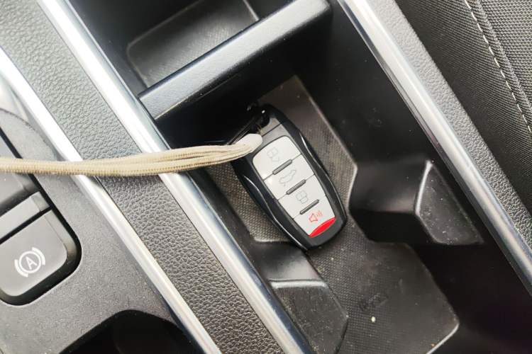 Used Haval M6 2021 PLUS 1.5T DCT Elite Smart Connectivity Model Interior 1