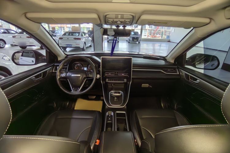Used Haval M6 2021 PLUS 1.5T DCT Luxury Smart Connectivity Model Interior 1