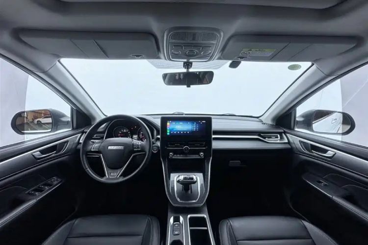 Used Haval M6 2021 PLUS 1.5T DCT Luxury Smart Connectivity Model Interior 10