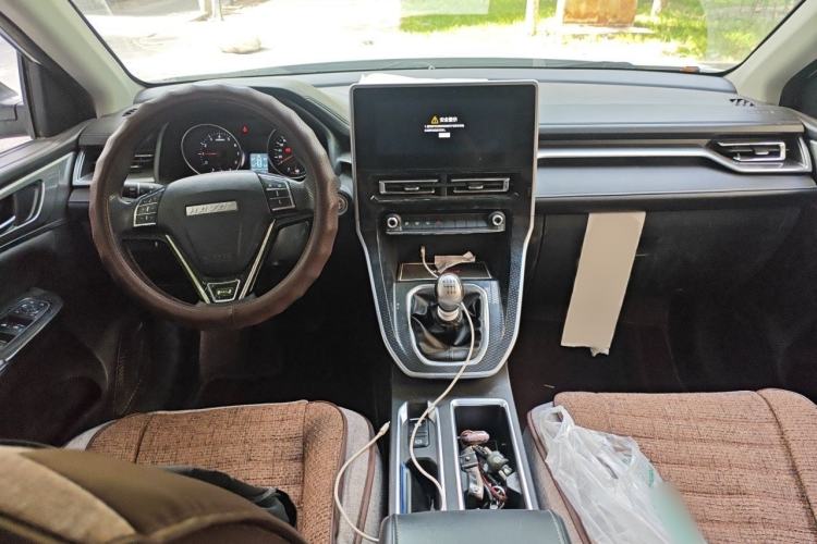 Used Haval M6 2021 PLUS 1.5T Manual Elite Smart Connectivity Model Interior 2