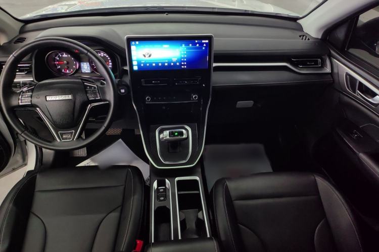 Used Haval M6 2021 PLUS 1.5T DCT Luxury Smart Connectivity Model Interior 2