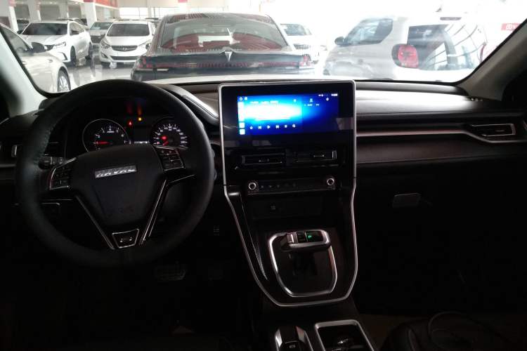 Used Haval M6 2021 PLUS 1.5T DCT Luxury Smart Connectivity Model Interior 2