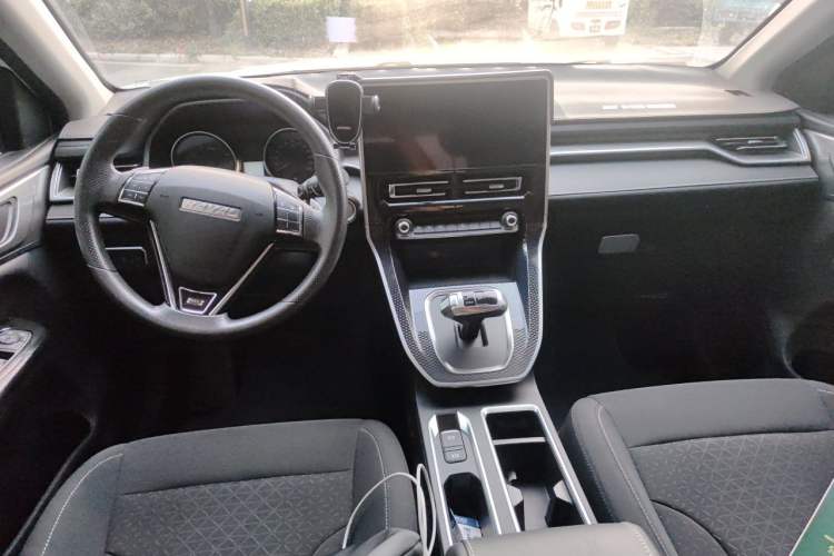 Used Haval M6 2021 PLUS 1.5T DCT Elite Smart Connectivity Model Interior 2