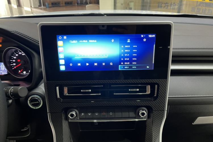 Used Haval M6 2021 PLUS 1.5T DCT Luxury Smart Connectivity Model Interior 3