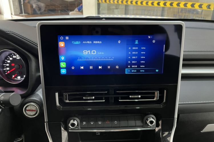 Used Haval M6 2021 PLUS 1.5T DCT Comfort Edition Interior 3