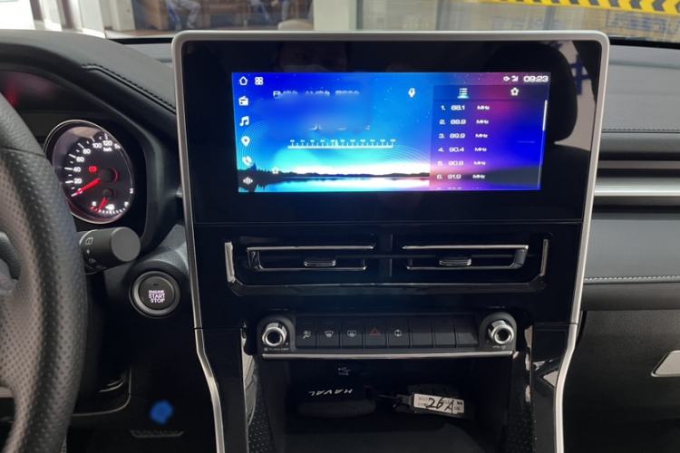 Used Haval M6 2021 PLUS 1.5T DCT Elite Smart Connectivity Model Interior 3
