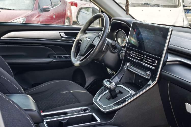 Used Haval M6 2021 PLUS 1.5T DCT Elite Smart Connectivity Model Interior 3