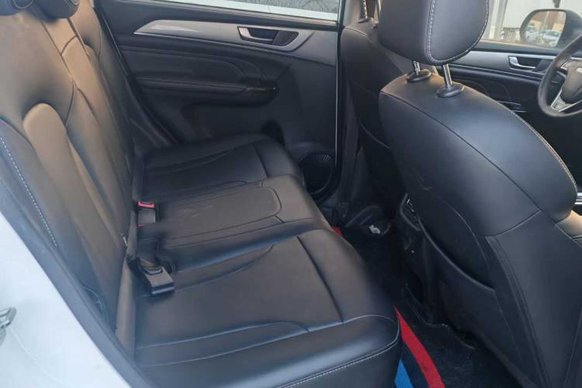 Used Haval M6 2021 PLUS 1.5T DCT Luxury Smart Connectivity Model Interior 3