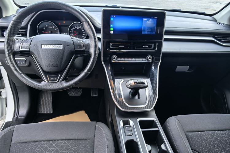 Used Haval M6 2021 PLUS 1.5T DCT Elite Smart Connectivity Model Interior 3