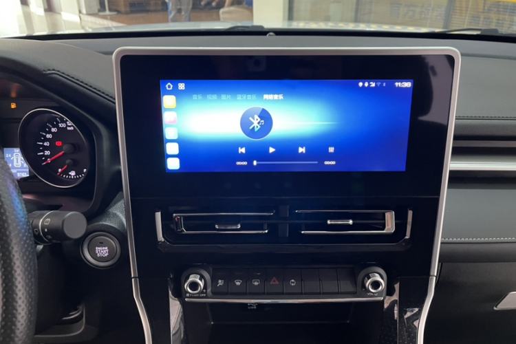 Used Haval M6 2021 PLUS 1.5T DCT Elite Smart Connectivity Model Interior 3