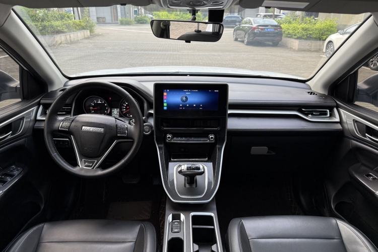 Used Haval M6 2021 PLUS 1.5T DCT Luxury Smart Connectivity Model Interior 5