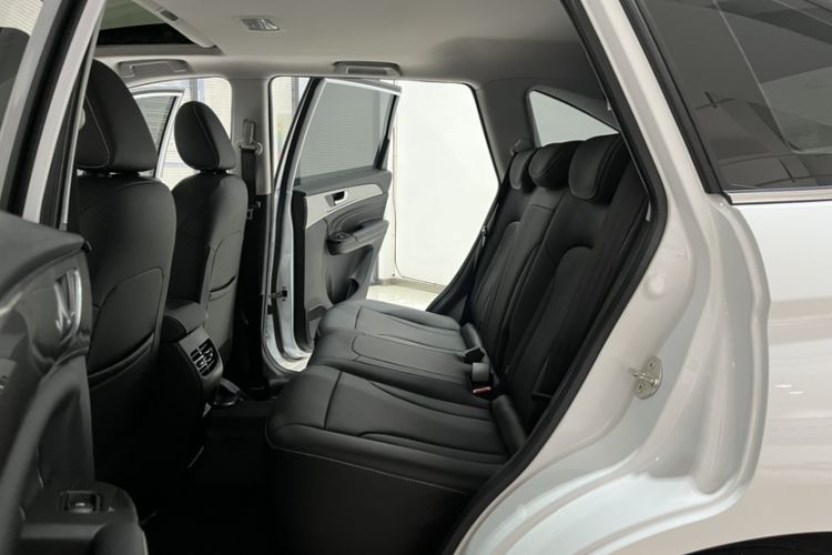 Used Haval M6 2021 PLUS 1.5T DCT Luxury Smart Connectivity Model Interior 6