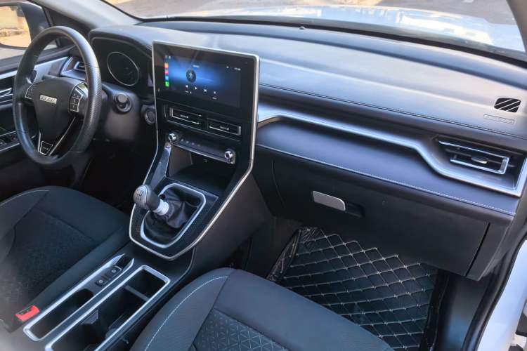 Used Haval M6 2021 PLUS 1.5T Manual Elite Smart Connectivity Model Interior 6