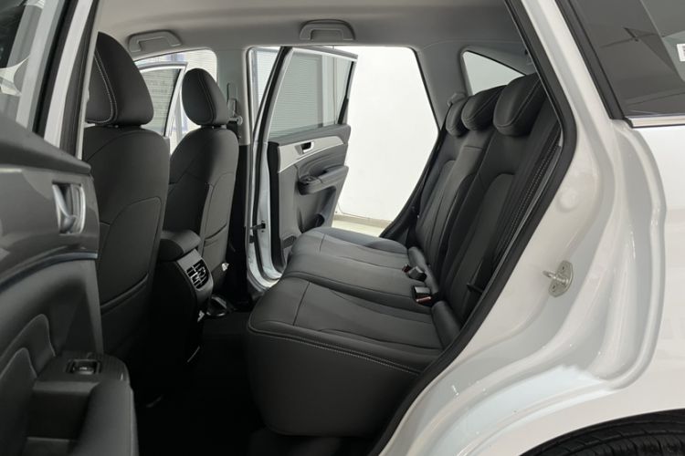 Used Haval M6 2021 PLUS 1.5T DCT Elite Smart Connectivity Model Interior 6