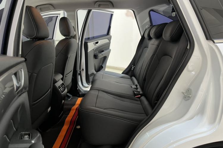 Used Haval M6 2021 PLUS 1.5T DCT Elite Smart Connectivity Model Interior 6