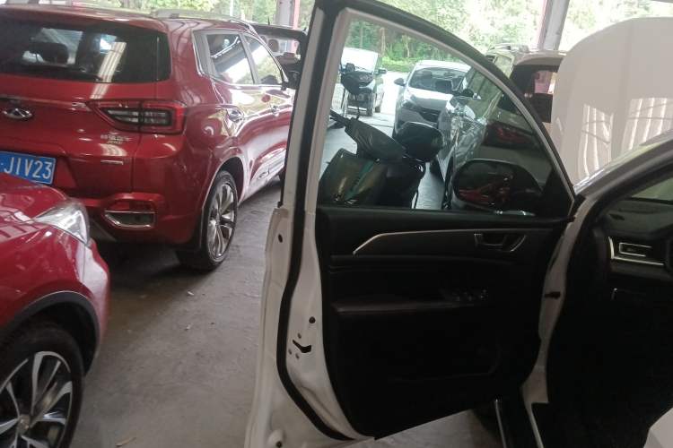 Used Haval M6 2021 PLUS 1.5T DCT Luxury Smart Connectivity Model Interior 7