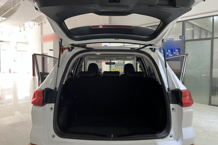 Used Haval M6 2021 PLUS 1.5T DCT Comfort Edition Interior 7