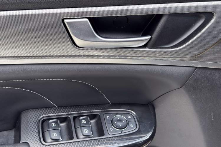Used Haval M6 2021 PLUS 1.5T DCT Luxury Smart Connectivity Model Interior 8