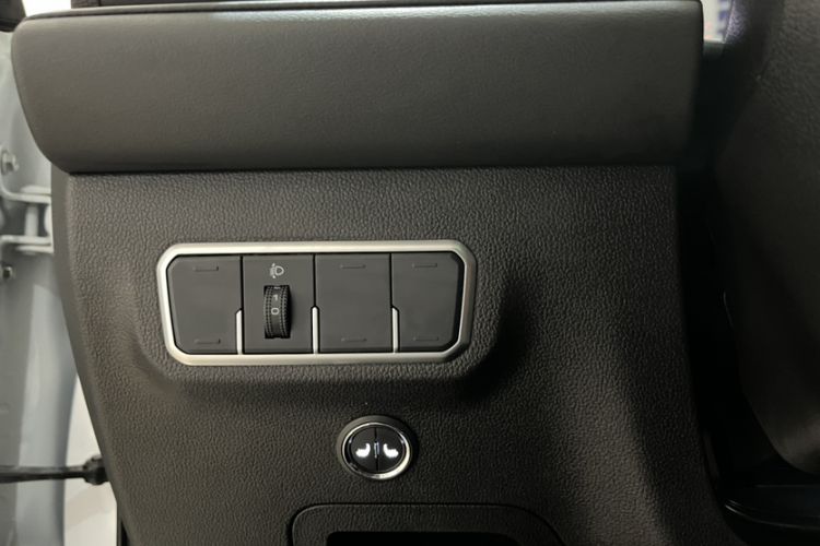 Used Haval M6 2021 PLUS 1.5T DCT Comfort Edition Interior 8
