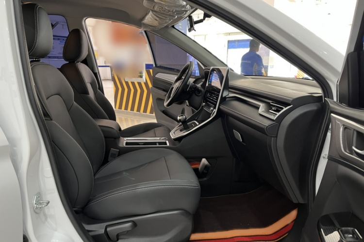 Used Haval M6 2021 PLUS 1.5T DCT Elite Smart Connectivity Model Interior 9