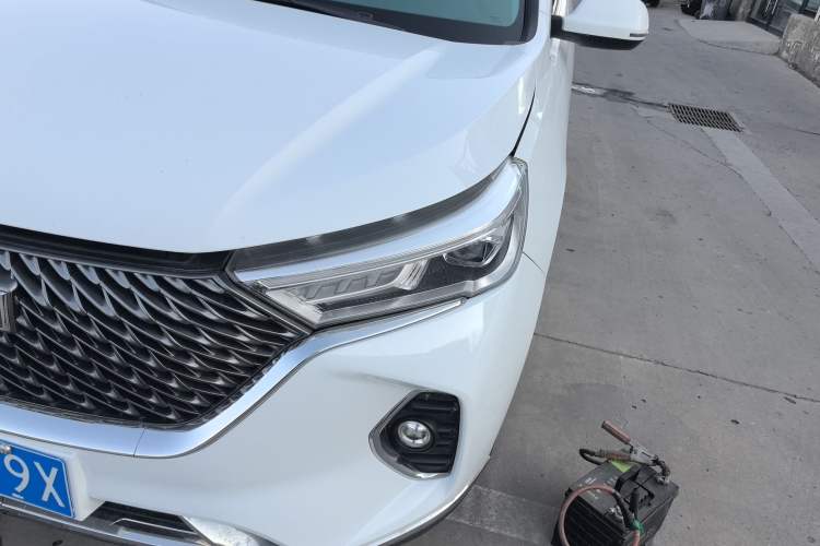 Used Haval M6 2021 PLUS 1.5T DCT Luxury Smart Connectivity Model Left Front Headlight