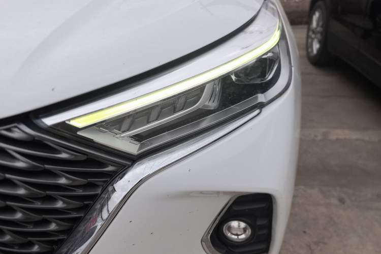 Used Haval M6 2021 PLUS 1.5T DCT Luxury Smart Connectivity Model Left Front Headlight