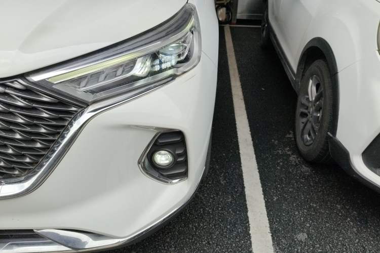 Used Haval M6 2021 PLUS 1.5T Manual Luxury Smart Connectivity Model Left Front Headlight