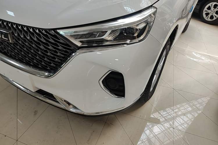 Used Haval M6 2021 PLUS 1.5T DCT Elite Smart Connectivity Model Left Front Headlight
