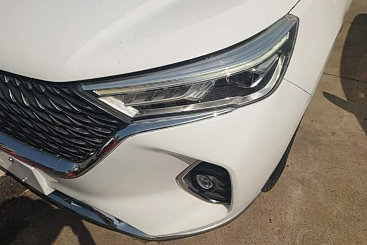 Used Haval M6 2021 PLUS 1.5T DCT Luxury Smart Connectivity Model Left Front Headlight