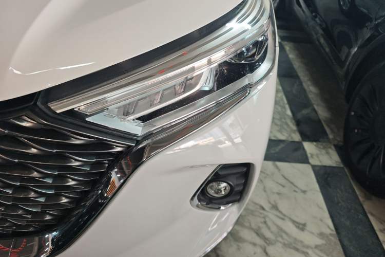 Used Haval M6 2021 PLUS 1.5T DCT Luxury Smart Connectivity Model Left Front Headlight