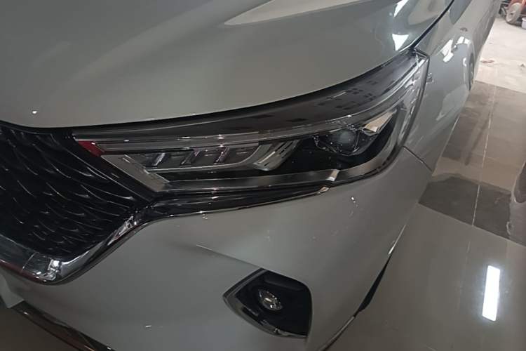 Used Haval M6 2021 PLUS 1.5T DCT Luxury Smart Connectivity Model Left Front Headlight