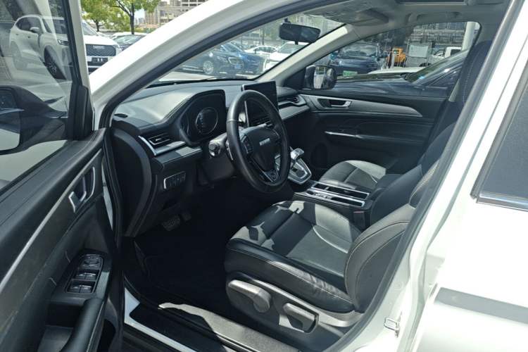 Used Haval M6 2021 PLUS 1.5T DCT Luxury Smart Connectivity Model Left Front Seat