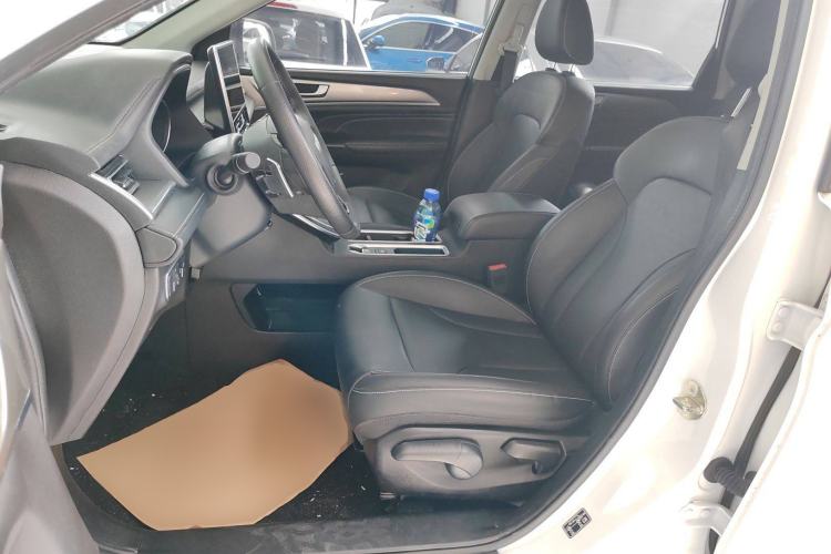 Used Haval M6 2021 PLUS 1.5T DCT Luxury Smart Connectivity Model Left Front Seat