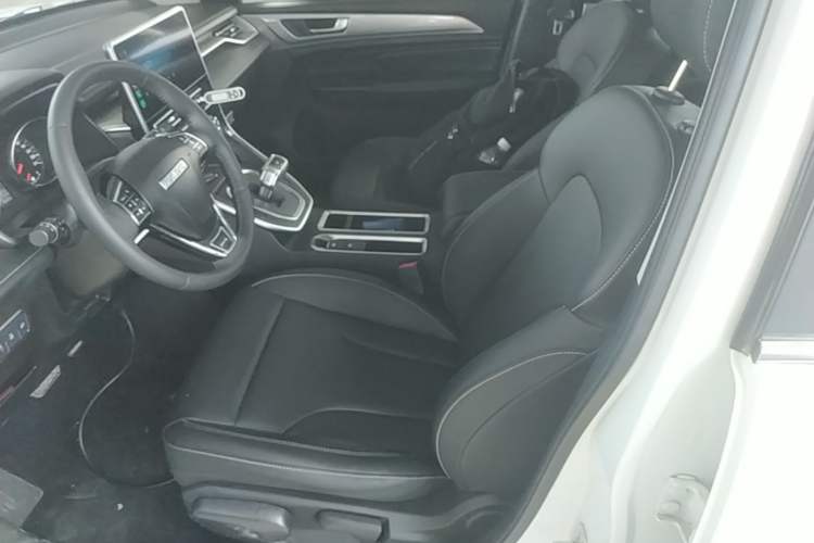 Used Haval M6 2021 PLUS 1.5T DCT Luxury Smart Connectivity Model Left Front Seat