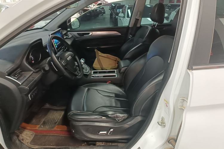Used Haval M6 2021 PLUS 1.5T DCT Prestige Smart Connectivity Model Left Front Seat