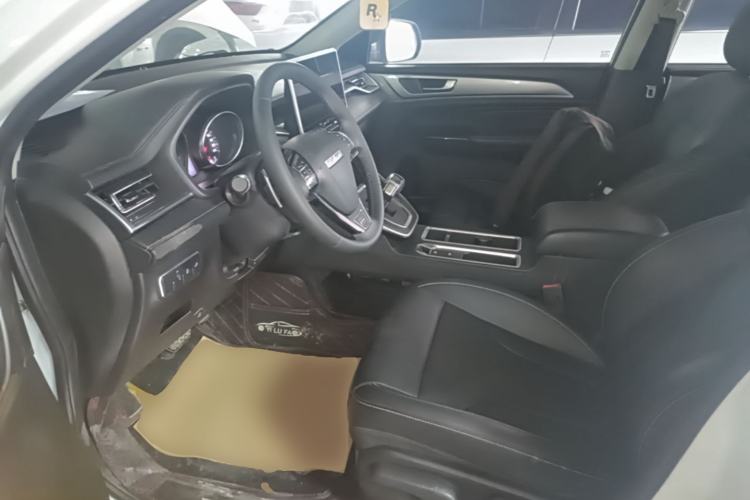 Used Haval M6 2021 PLUS 1.5T DCT Luxury Smart Connectivity Model Left Front Seat