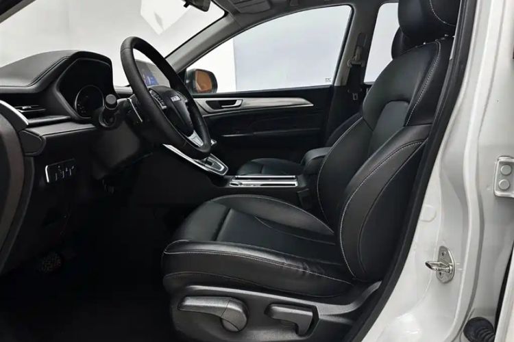 Used Haval M6 2021 PLUS 1.5T DCT Luxury Smart Connectivity Model Left Front Seat