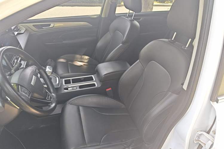 Used Haval M6 2021 PLUS 1.5T DCT Luxury Smart Connectivity Model Left Front Seat