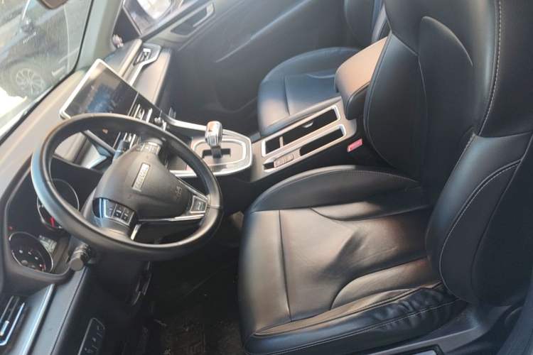 Used Haval M6 2021 PLUS 1.5T DCT Luxury Smart Connectivity Model Left Front Seat