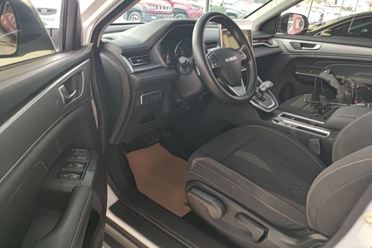Used Haval M6 2021 PLUS 1.5T DCT Elite Smart Connectivity Model Left Front Seat