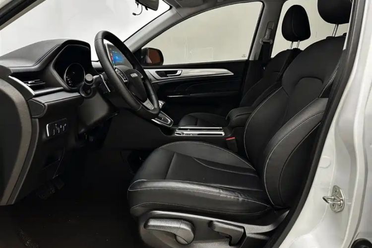 Used Haval M6 2021 PLUS 1.5T DCT Luxury Smart Connectivity Model Left Front Seat