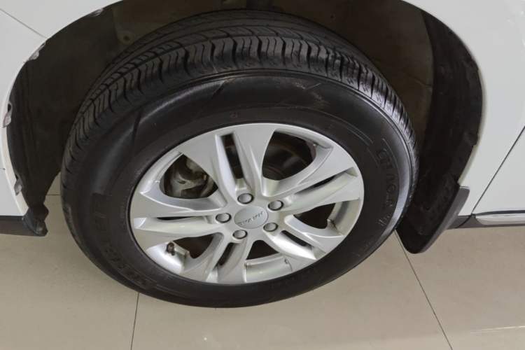Used Haval M6 2021 PLUS 1.5T DCT Comfort Edition Left Front Wheel Hub