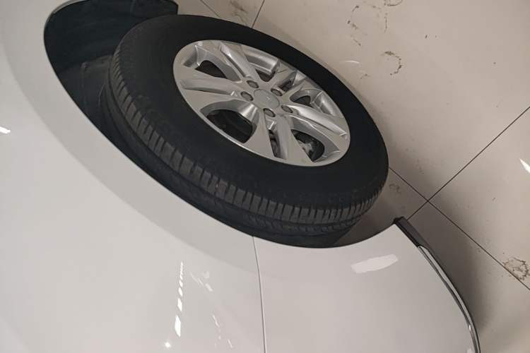 Used Haval M6 2021 PLUS 1.5T Manual Elite Smart Connectivity Model Left Front Wheel Hub